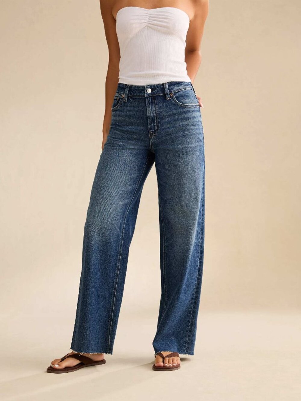 American Eagle Super High-Rise Baggy Wide Leg Dark Denim Jeans - Women's 4